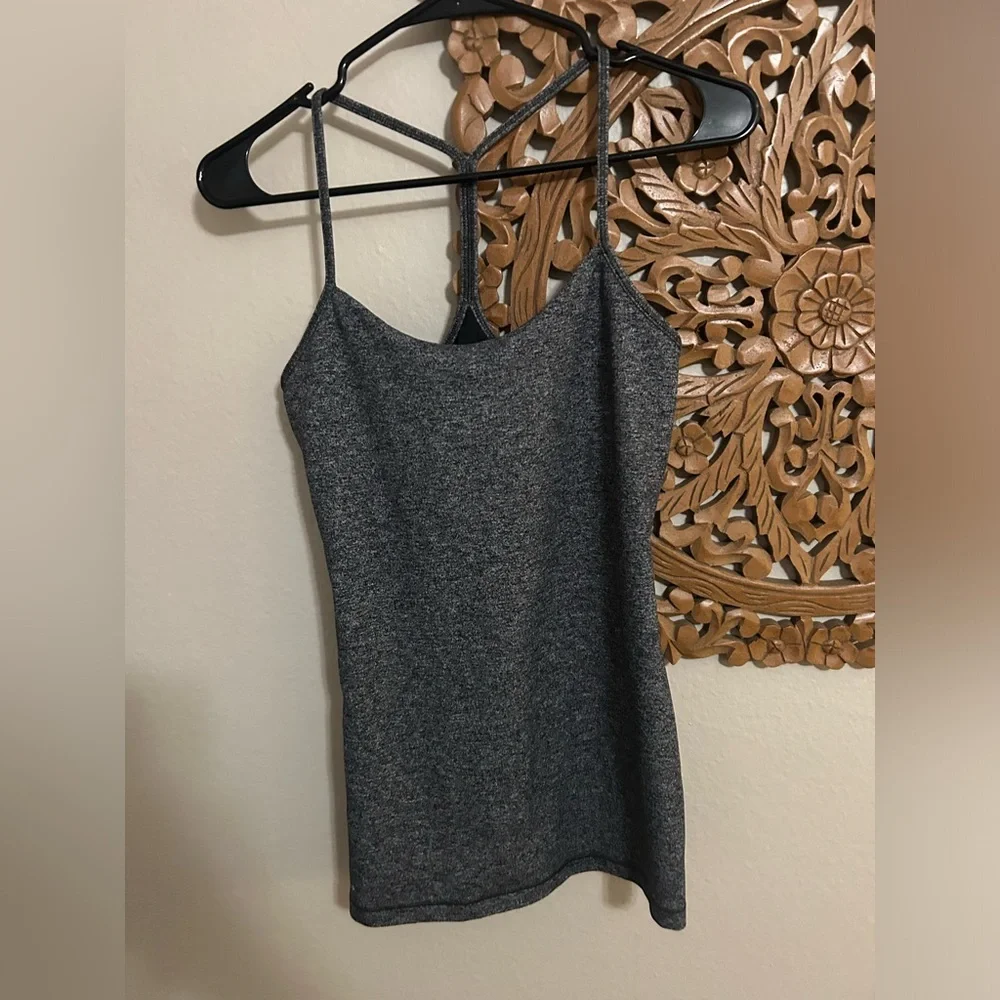 Set of 4 Lululemon tops